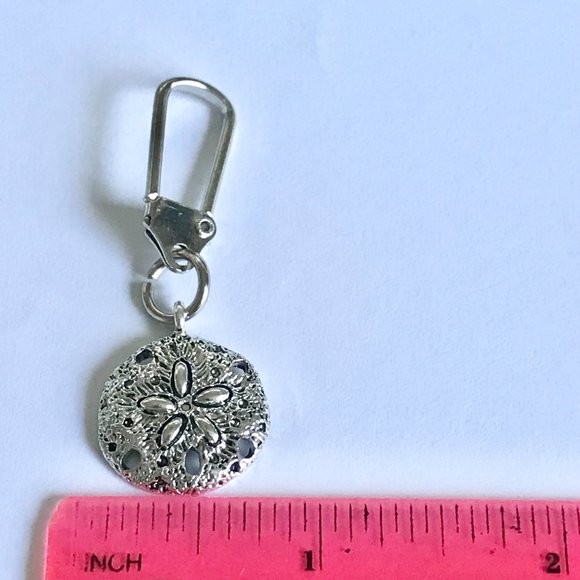 Sand Dollar Zipper Pull Handbag Purse Charm Backpack Silver Tone Sea Life Shell - Picture 5 of 6